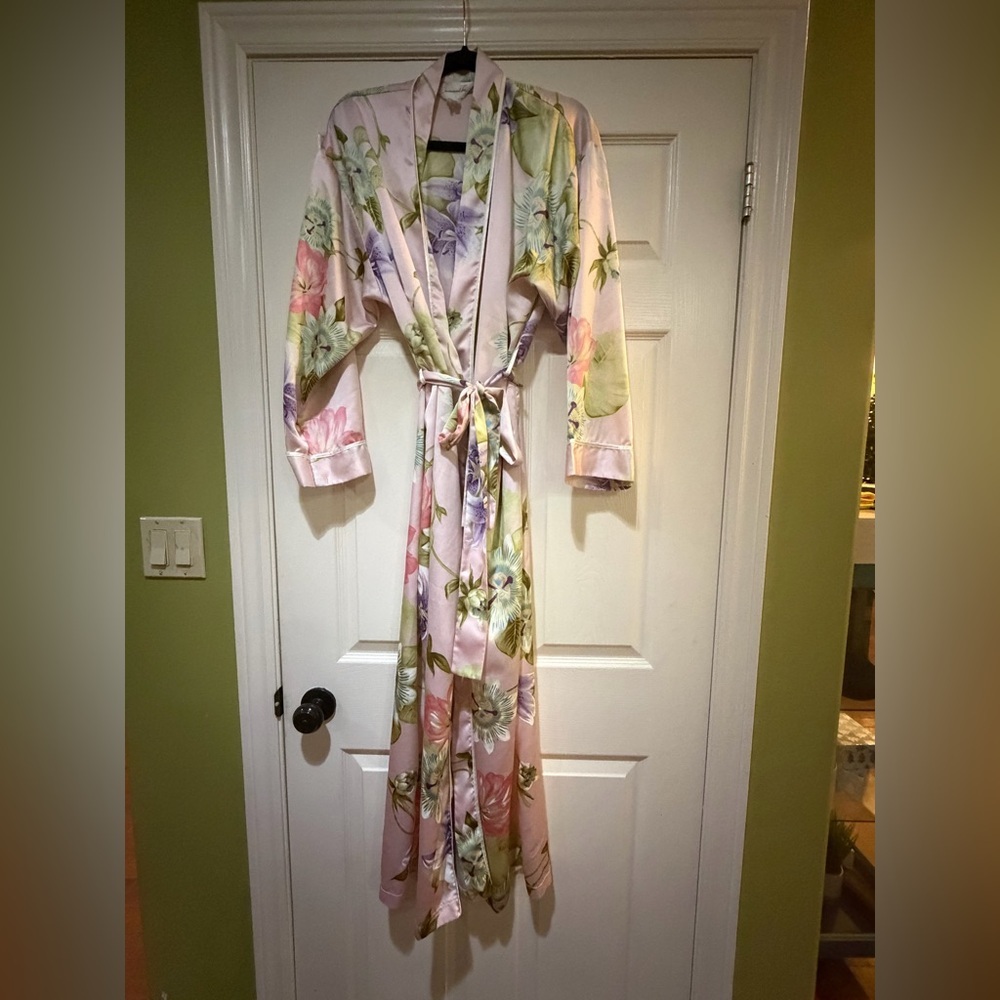 Vintage Diamond Tea Floral Robe
